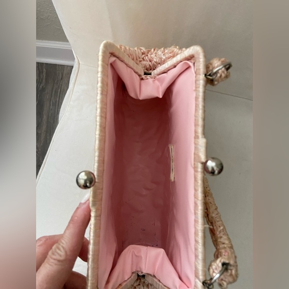 Elegant Pink Woven Tote Bag - Picture 10 of 16